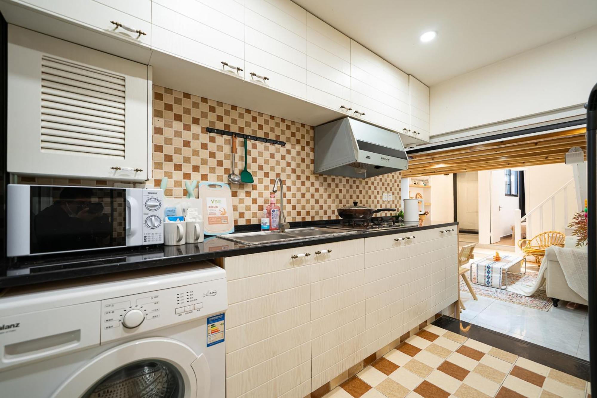Shanghai Downtown Yi Du B&B - Near South Shaanxi Road Metro Station 600Meters エクステリア 写真